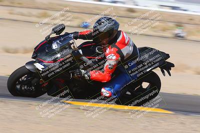 media/Oct-08-2022-SoCal Trackdays (Sat) [[1fc3beec89]]/Turn 9 Inside (10am)/